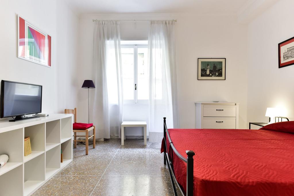 Red & White Vatican Apartment Rome Buitenkant foto