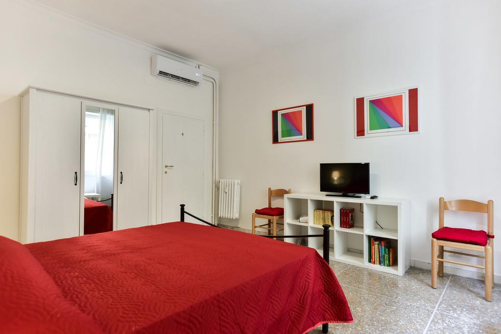 Red & White Vatican Apartment Rome Buitenkant foto